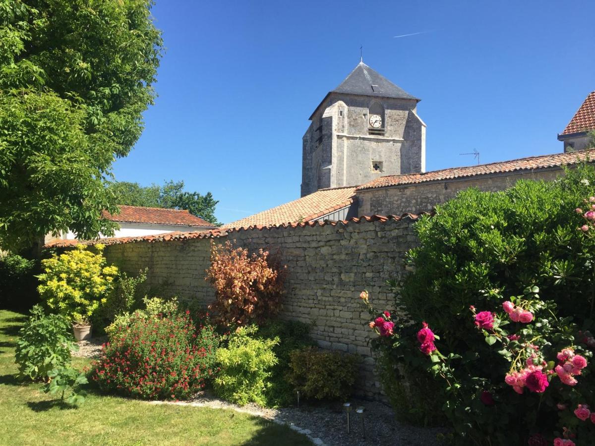 La Madeleine Acomodação com café da manhã La Jarrie Exterior foto